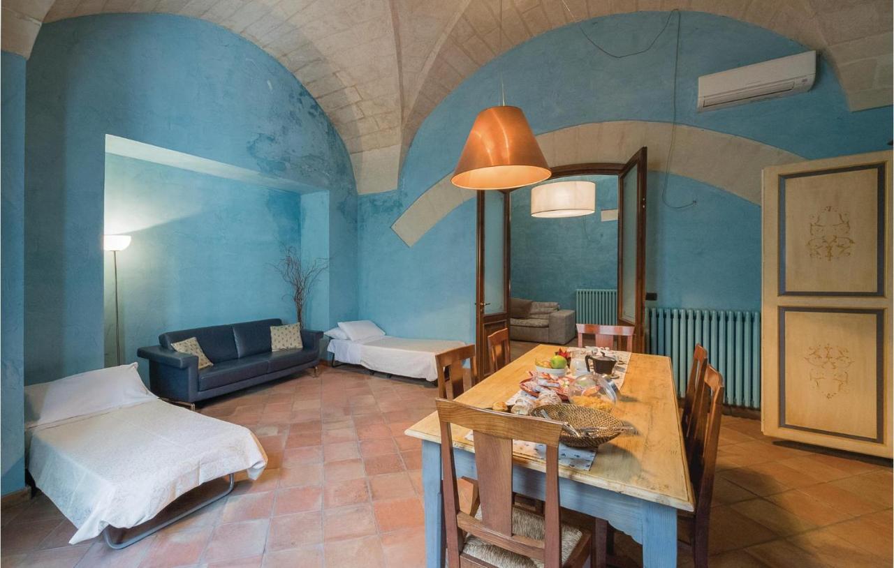 1 Bedroom Awesome Apartment In Lecce Le Exterior foto