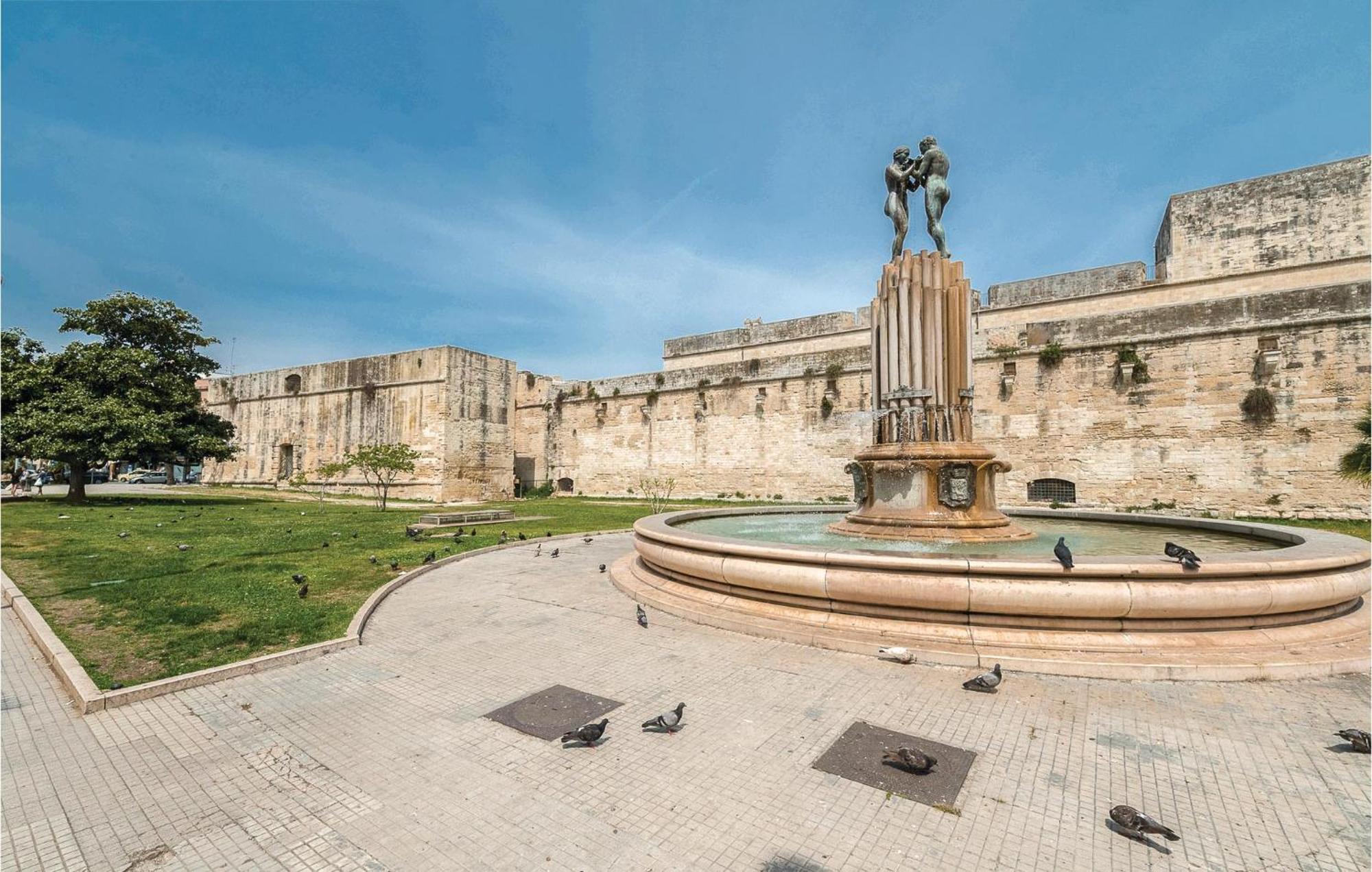 1 Bedroom Awesome Apartment In Lecce Le Exterior foto